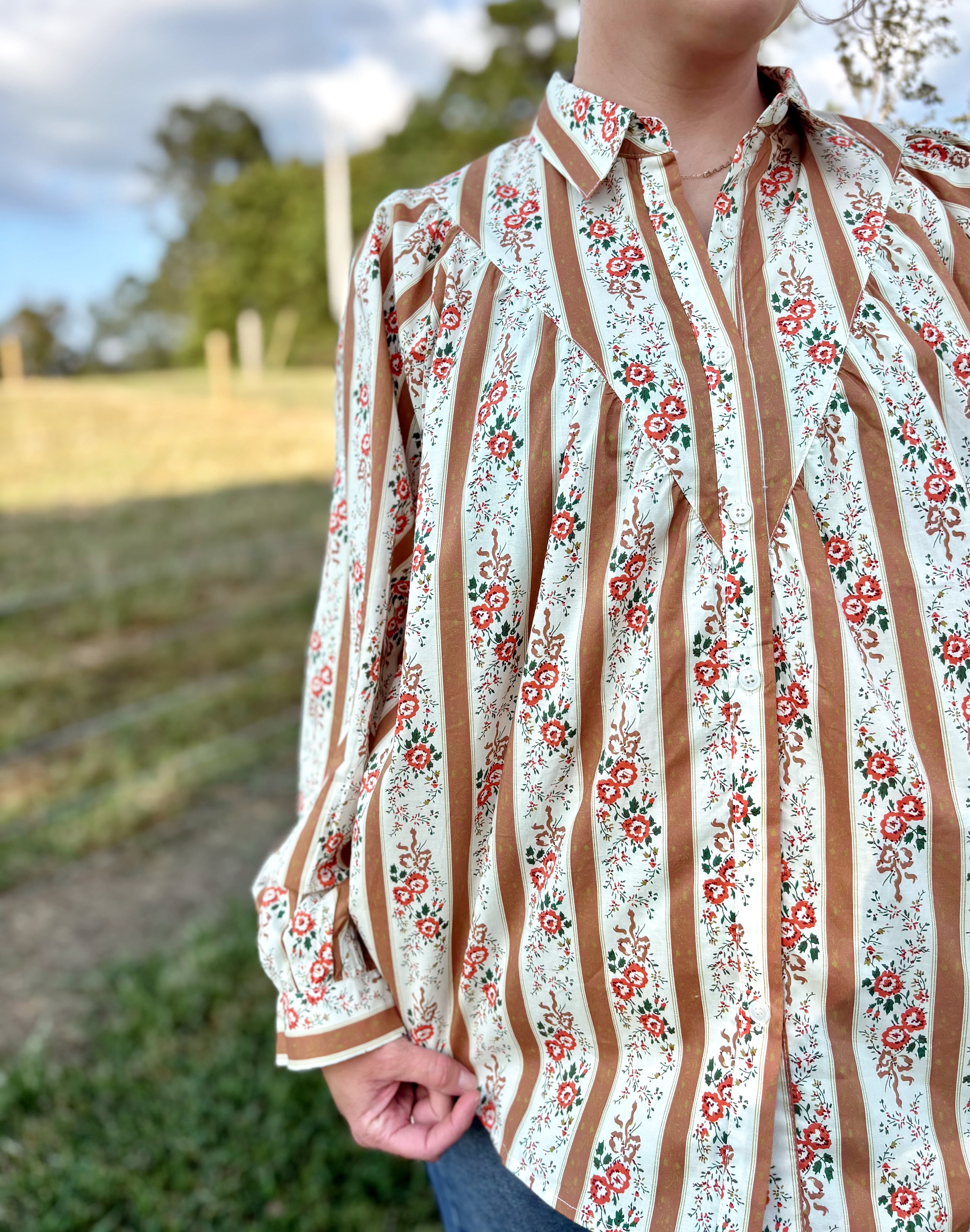 Western Floral Button Down Top