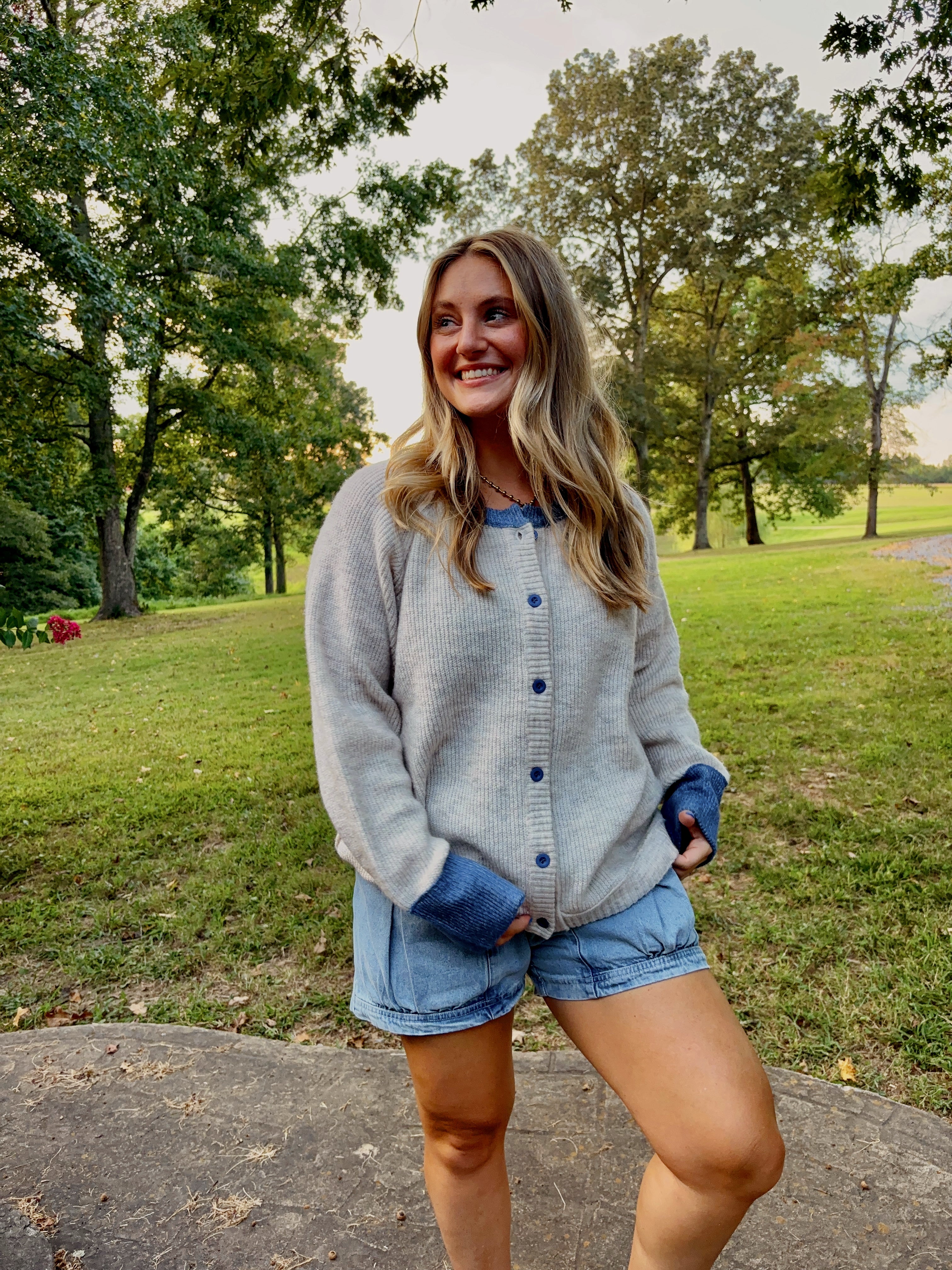 Belly Contrast Button Cardigan