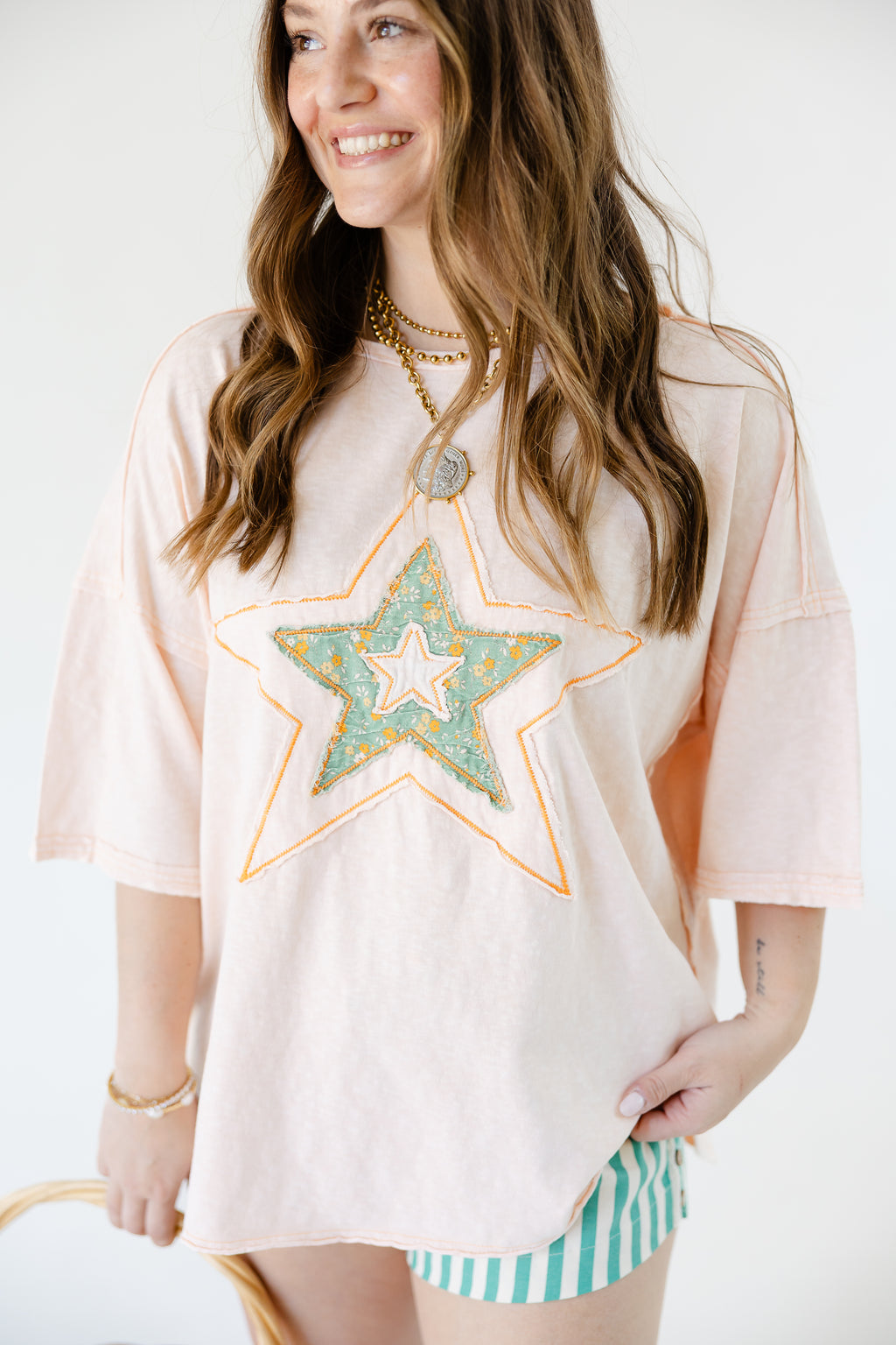 Sunday Bouquet Star Tee