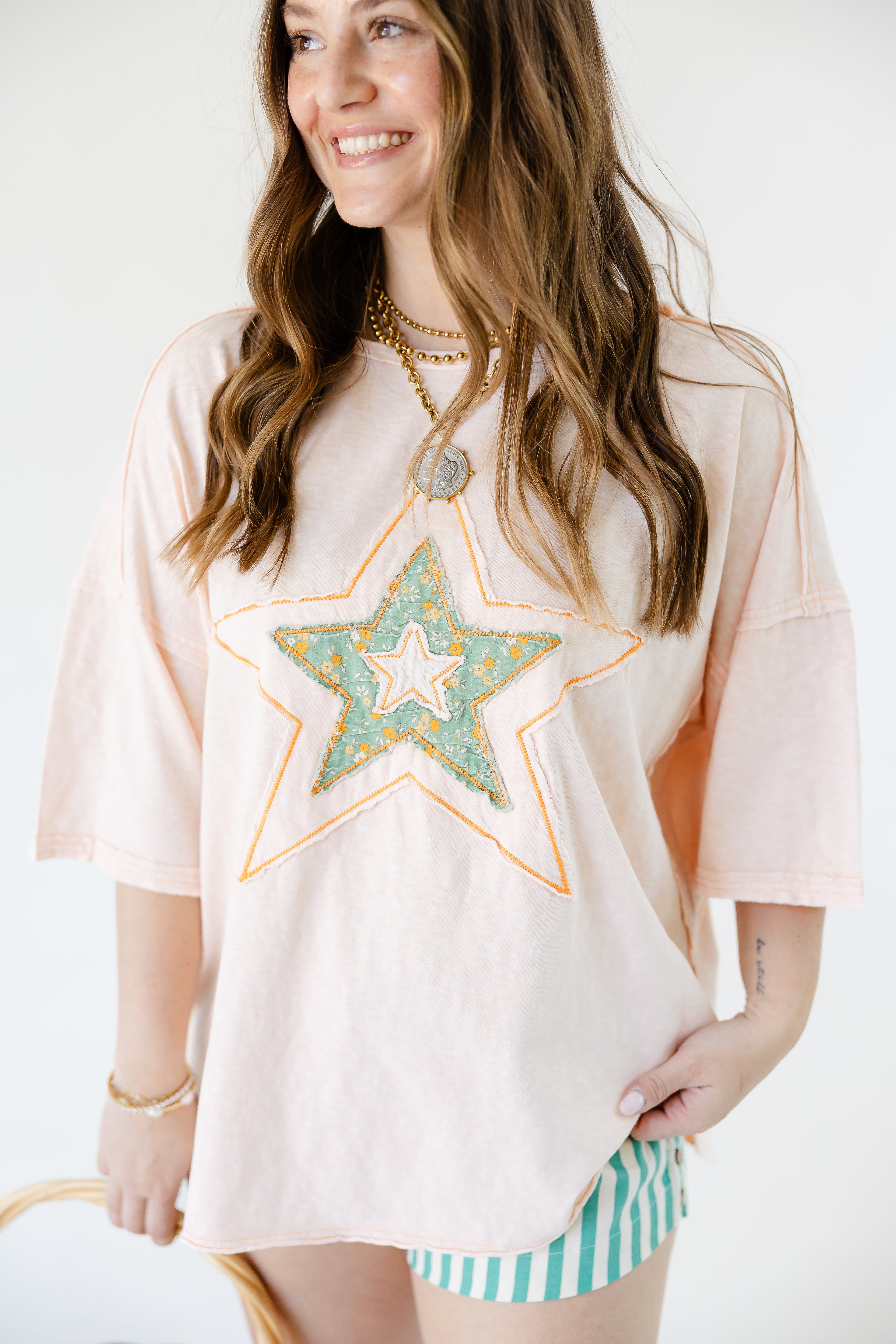 Sunday Bouquet Star Tee