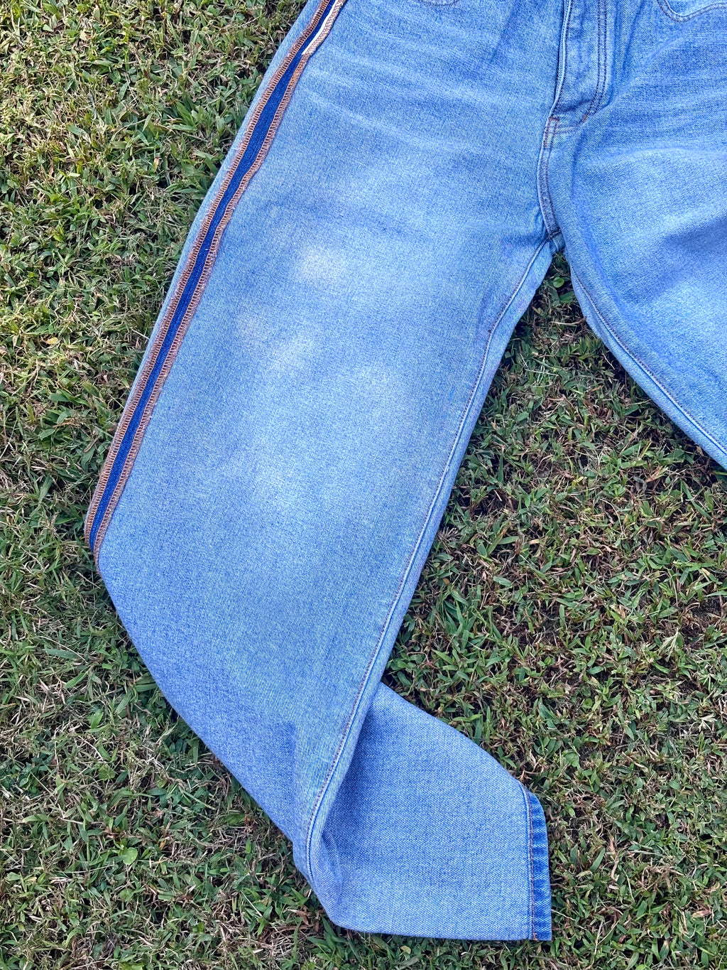 Inside Out Contrast Jeans