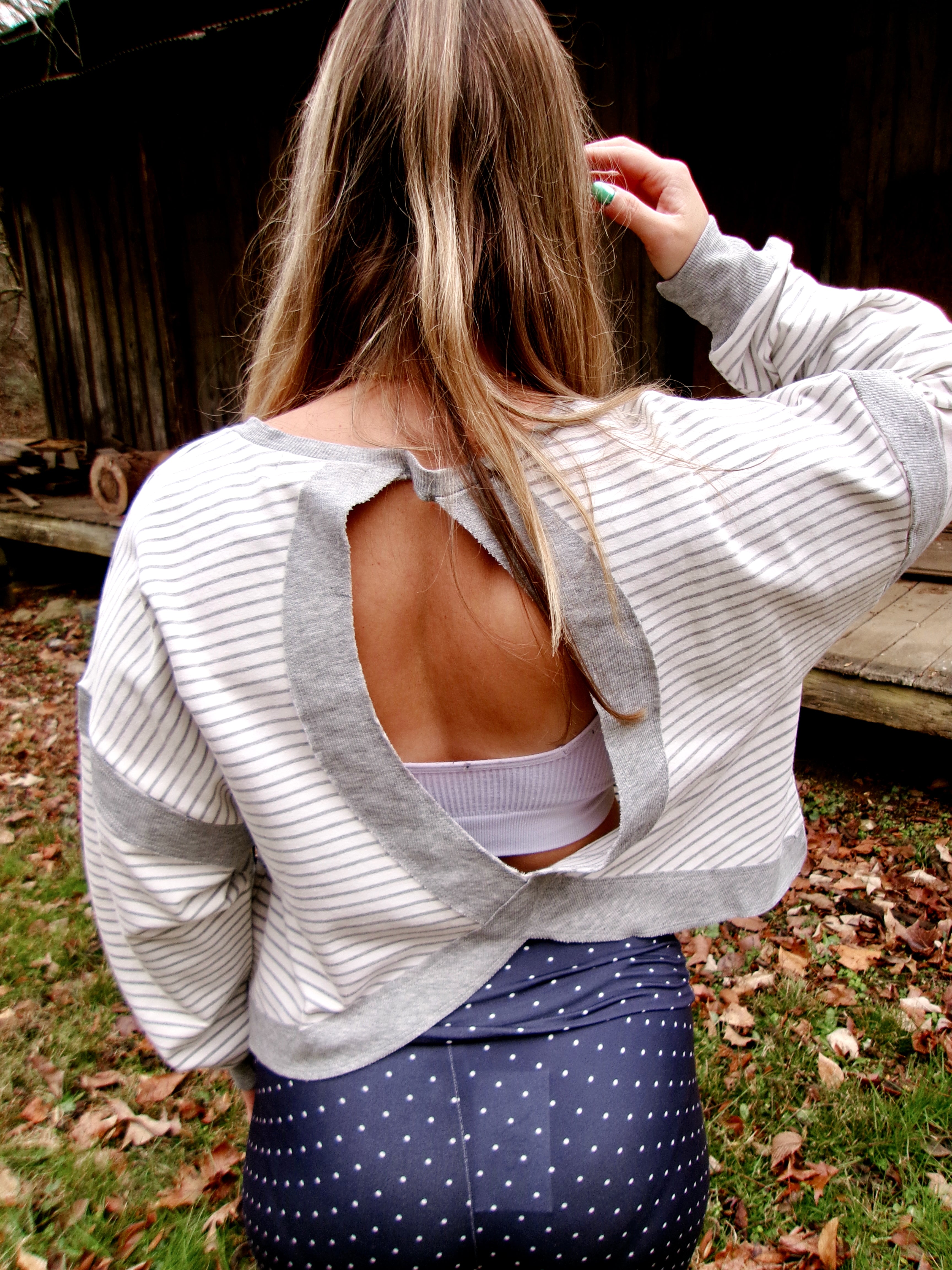 Casual Striped Cutout Sweatshirt